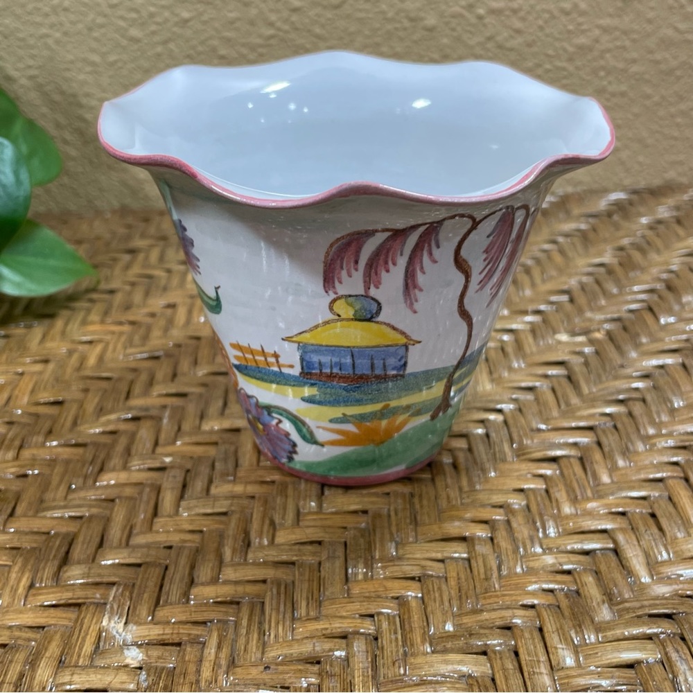 Vintage Italian  Hand Painted Ruffle Edge Pot Dish